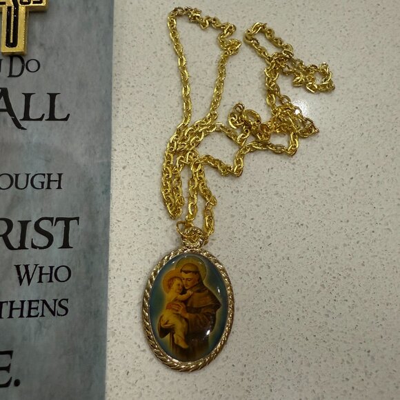 Religious Bundle 2 PIns Crucifix Medal and Necklace - Picture 2 of 7